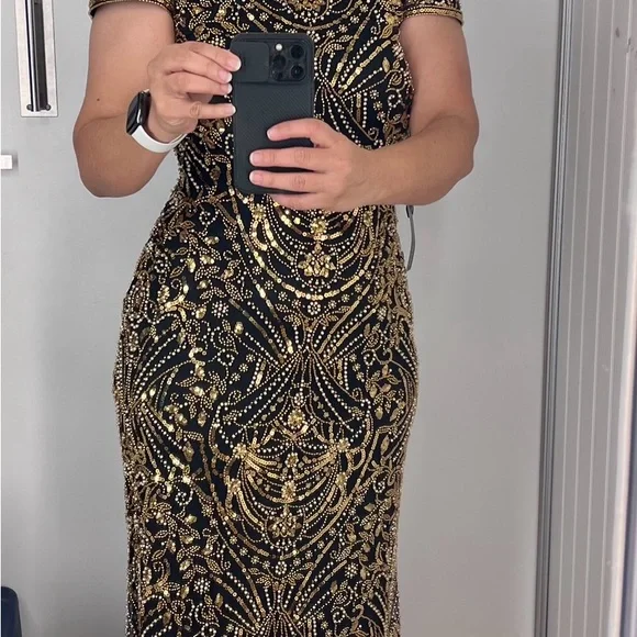 Tadashi Shoji | Dresses | Tadashi Shoji Black And Gold Sequin Bodycon Maxi  Dress | Poshmark